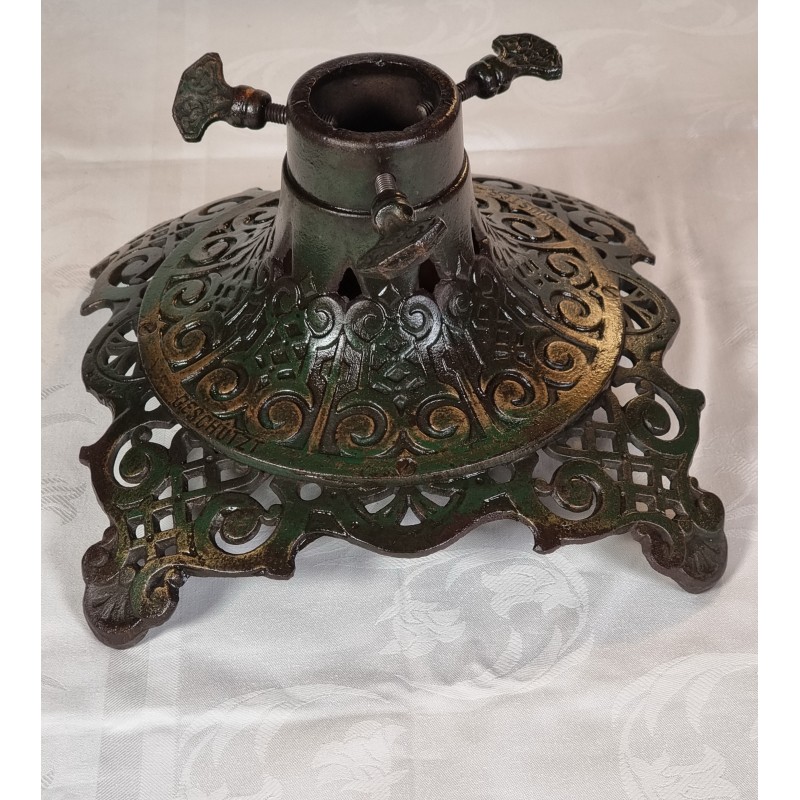 Antique tree stand with myt. ornamentik, size: 27 x 27 x 16 cm.
