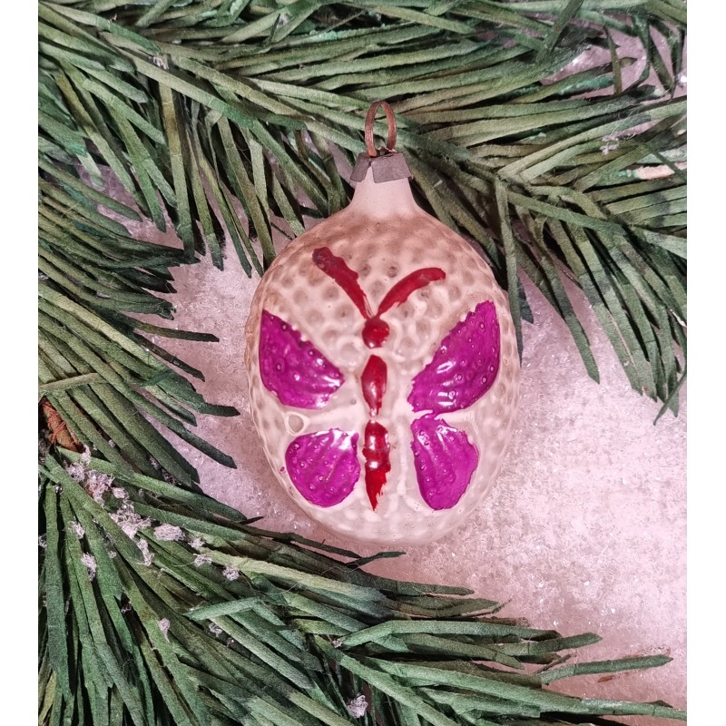 Antique glass ornament with butterfly, h: 5 cm.