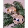 Antique glass ornaments with bell flowers, h: 5 cm (2x).