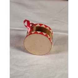 Gammel tromme, candycontainer, mål: 3 x 5 cm.