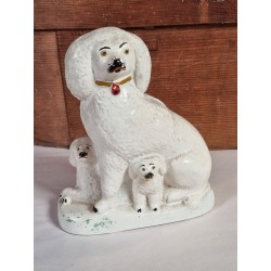 Antik sparebøsse, hunde, bemalet gips, mål: 18 x 15 cm.