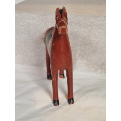 Antique prison horse in wood, h: 23 cm.
