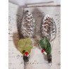 Antikt glaspynt, kogle med tråd, blad og svamp, h: 9 cm.