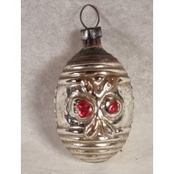 Antique glass ornament, art nouveau with a bouquet, h: 5,5 cm.
