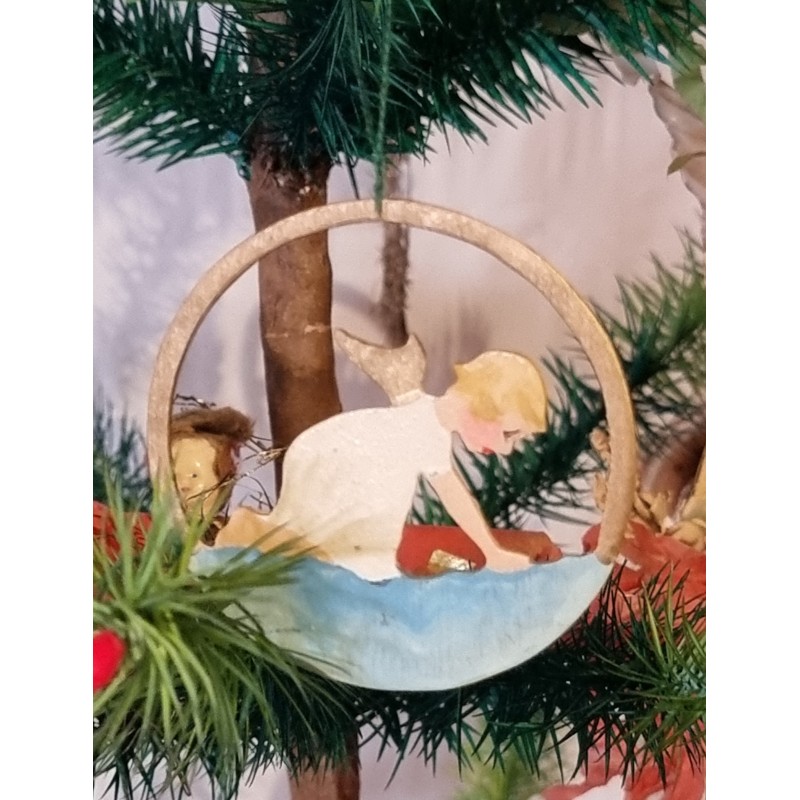 Old cardboard/tree ornament, angel in the sky, h: 6,5 cm.