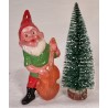 Gammel keramik nisse med glasøjne og kontrabas, h: 23 cm.