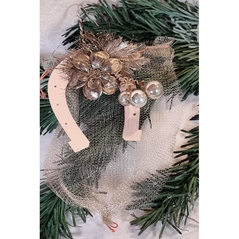 Antique candycontainer with, glass ornaments, Flower and more, h: 13 cm (the sack)