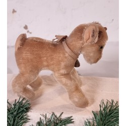 Old Steiff animal, ram with bell and ribbon, h: 14 cm.