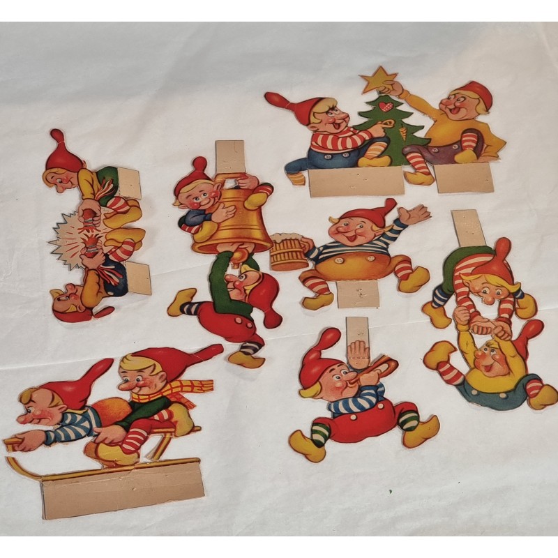 7 gamle kravlenisser, tegner ?, h: 20 cm (den højeste).