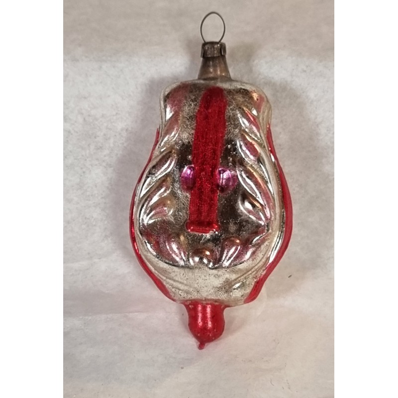 Antikt glaspynt, strengeinstrument, rød/lyserød, h: 9 cm.