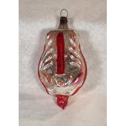 Antikt glaspynt, strengeinstrument, rød/lyserød, h: 9 cm.