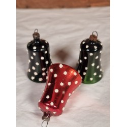 Gammelt glaspynt, 3 farvede klokker med prikker, h: 6,5 cm. (3stk)
