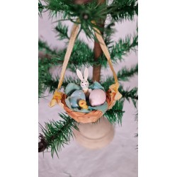 3 old Easter display in a basket with bunnies and eggs, size: 5,5 x 10 cm. 3x.