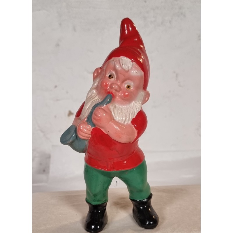 Gammel keramik nisse med glasøjne og horn, h: 20 cm.