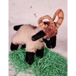 Old German ram, h: 13 cm.