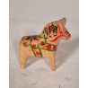Gammel svensk Dalar hest natur farvet, h: 7,5 cm.
