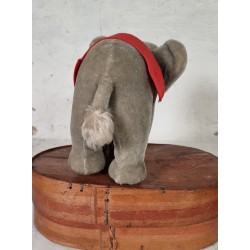 Old Steiff animal, elephant, size: 21 x 25 cm.
