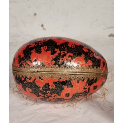 Antique cardboard Easter egg with pattern, h: 20 cm.
