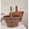 Old basket, size incl. handle: 48 cm, 40 x 25 cm.