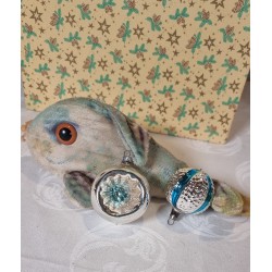 Old glass ornaments, reflector + art nouveau ornament, h: 6 cm. (2x)