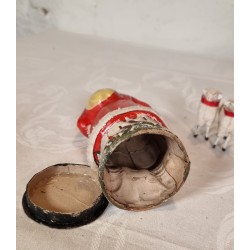 Antique candycontainer, Santa, papier machè, h: 17 cm.
