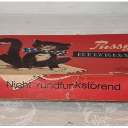 Old box with heating pad, size: 22 x 32 cm.