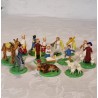 13 old German nativity figures/nativity in wood, h: 9 cm (dromedary)