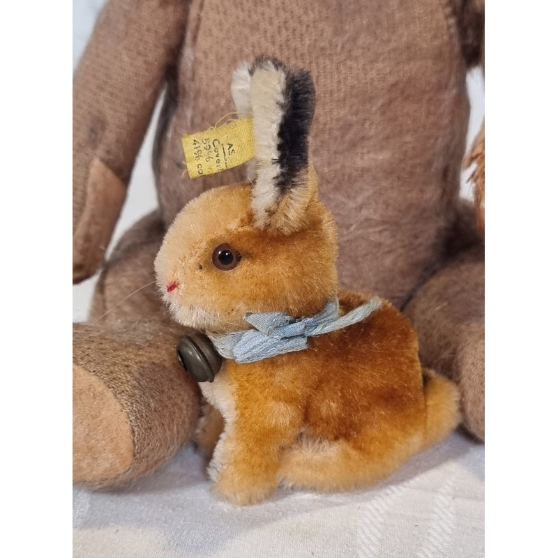 Early Steiff Rabbit Old Steiff rabbit with a bell, small, h: 10 cm.