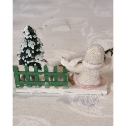 Display with snow child, cat and tree, size: 7,5 x 10 x 3 cm.