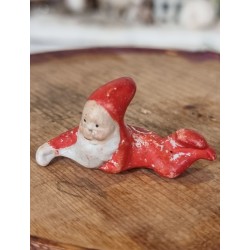 Antique bisquit elf, laying, h: 2,5 cm.