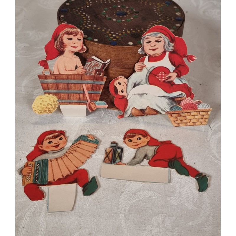 Old Iben Clante paper elves, h: 11,5 cm (the highest). (4x)