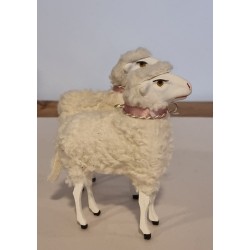 Tall sheep with necklace, h: 16 cm.