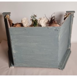 Old hat shop, size: 47 x 27 x 25 cm.