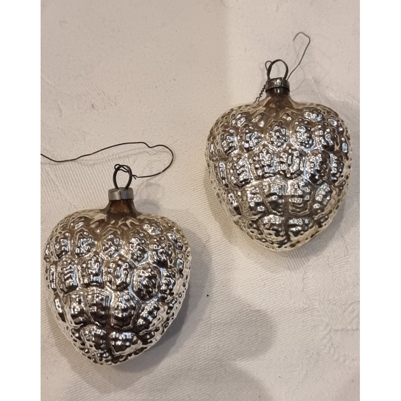 Antique glass ornaments, art nouveau, hearts, h: 5 cm.