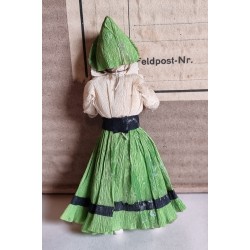 Antikt pynt, dame i crepe, vat og papmachè, h: 13 cm.