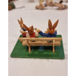 Old Easter ornament from Erzgebirge, rabbit/bunny family, size: h: 6,5 cm, display 10x7,5 cm.