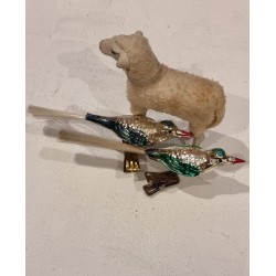 Gammelt glaspynt, fugle med...