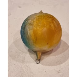 Antique glass ornament with gelatine, h: 5,5 cm.