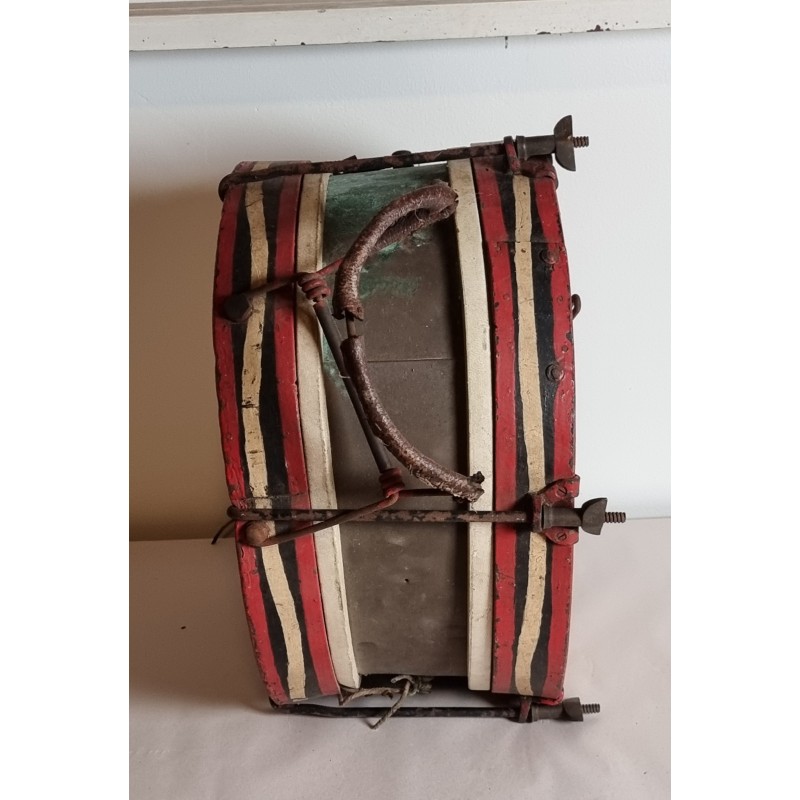 Old/antique guards drum, size: Ø: 36 cm, h: 23 cm.