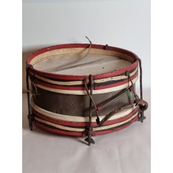 Gammel/antik ? garder tromme, mål: Ø: 36 cm, h: 23 cm.