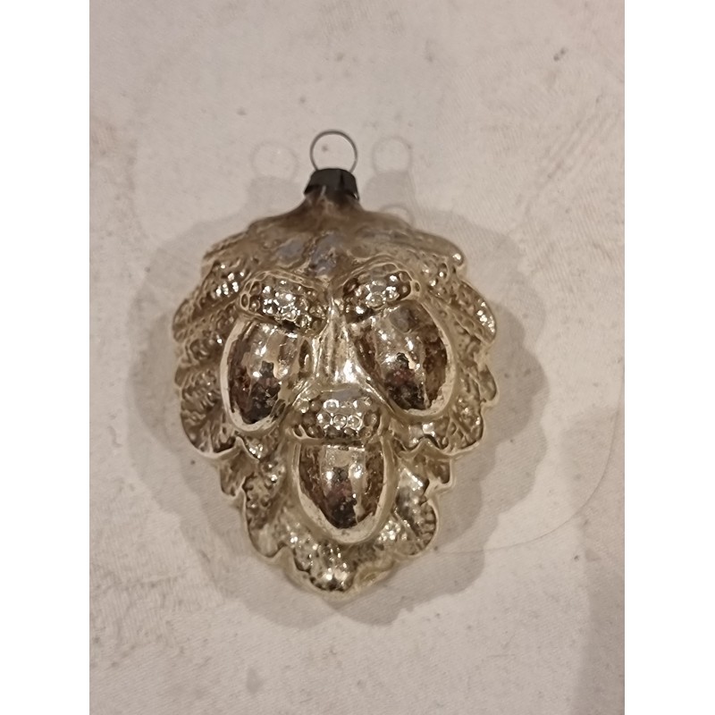 Antique glass ornament, oak leaf with acorn, h: 6,5 cm. (book copy)