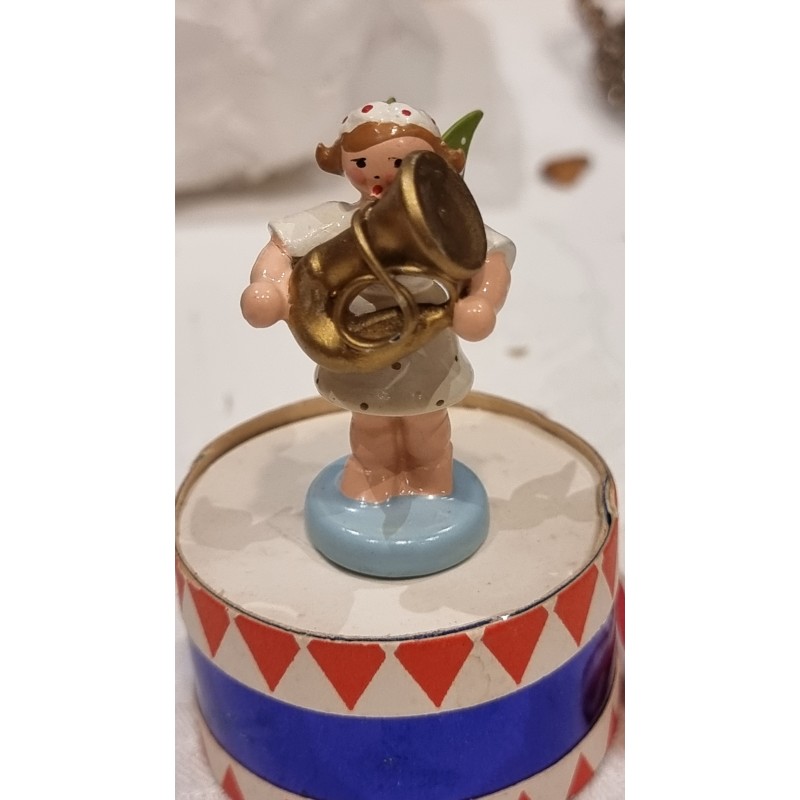 Gammel Wendt und Kühn, Marguerit engel med horn, h: 5 cm.