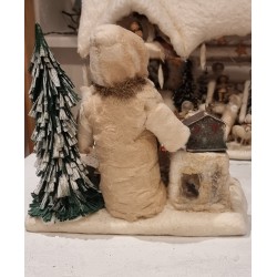 Display in cotton with Santa and Christmas presents and a music box, size: 26 cm (Santa)x 28 x 18 cm.