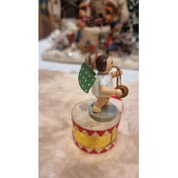 Old Wendt und Kühn angel with a horn, h: 6 cm.