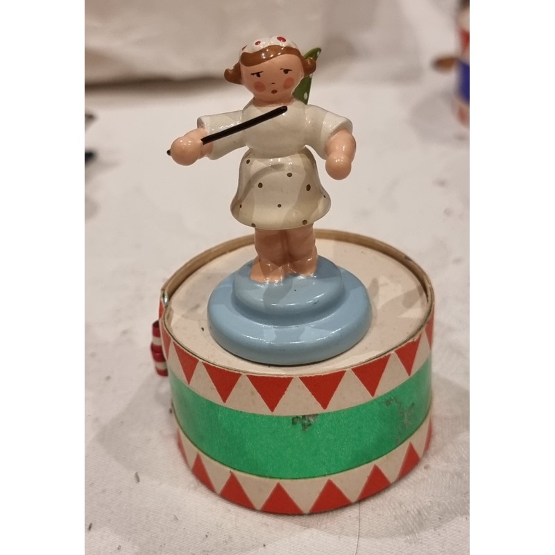 Old Wendt und Kühn, daisy angel, conductor, h: 5 cm.
