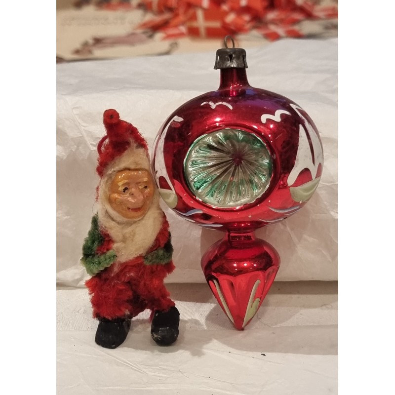 Gammelt glaspynt, 3 x reflektor med sejlskib, h: 10 cm.
