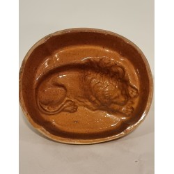 Antique pudding form, lion,...