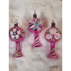 Old glass ornaments, lamps...