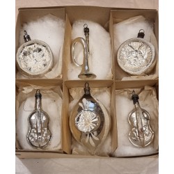 Box with old/antique glass...