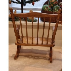 Old  " teddy chair " in wood, size: 38 x 28 x 25 cm.